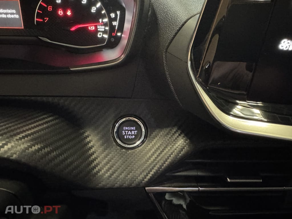 Peugeot 2008 1.2 PureTech Allure