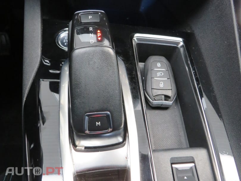 Peugeot 3008 1.5 BlueHDi Allure EAT8