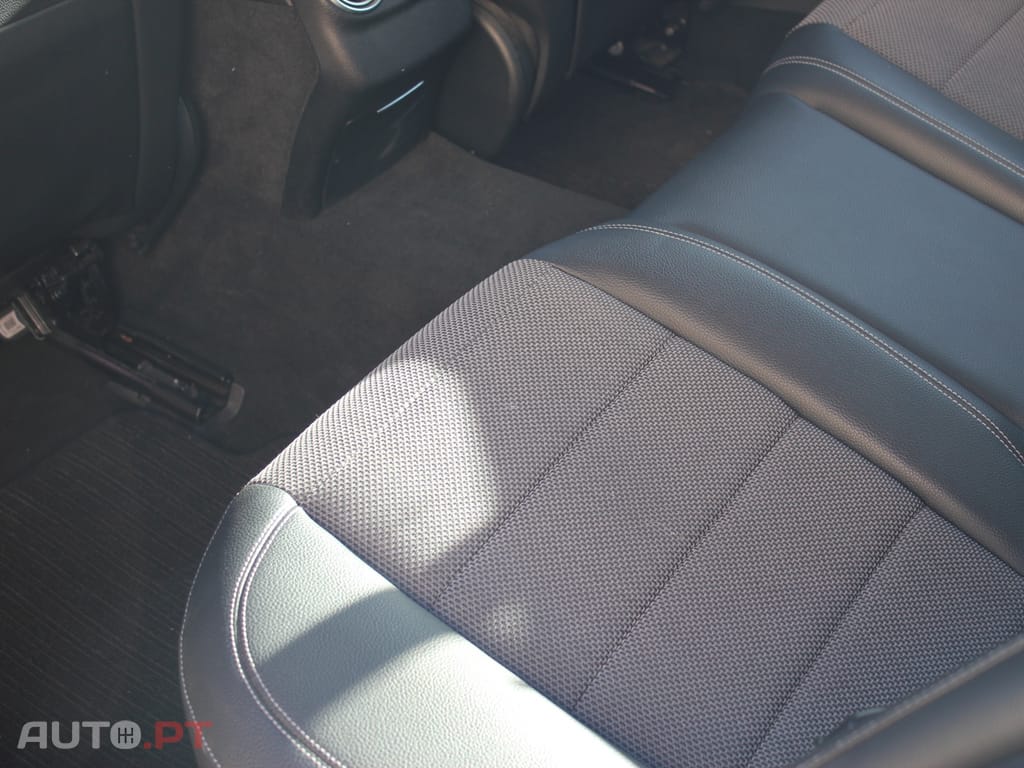 Mercedes-Benz E 220 d