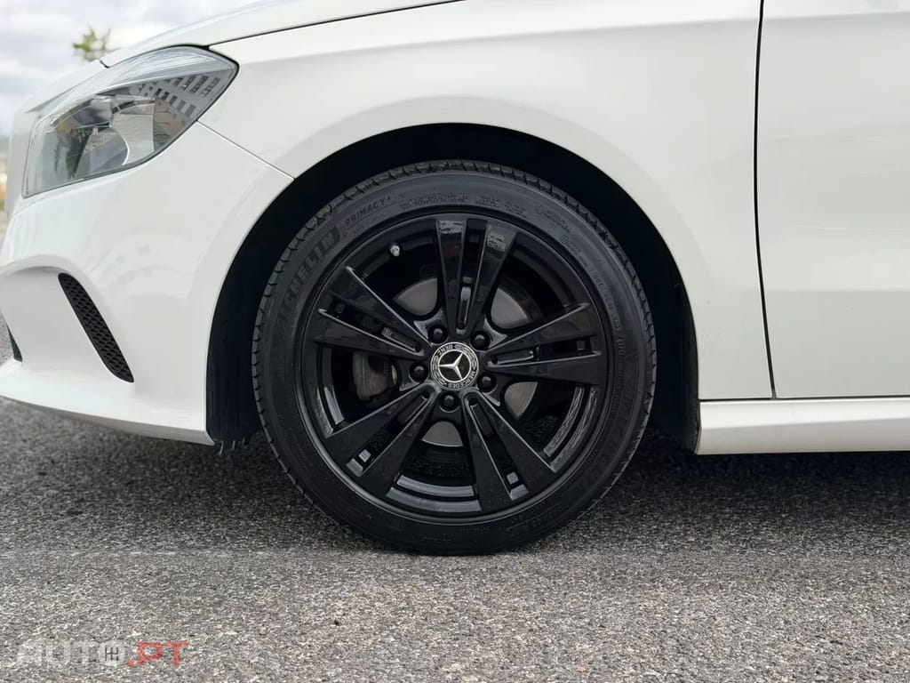 Mercedes-Benz A 180 CDI (BlueEFFICIENCY) Urban
