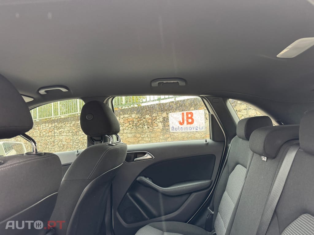 Mercedes-Benz B 180 d Edition