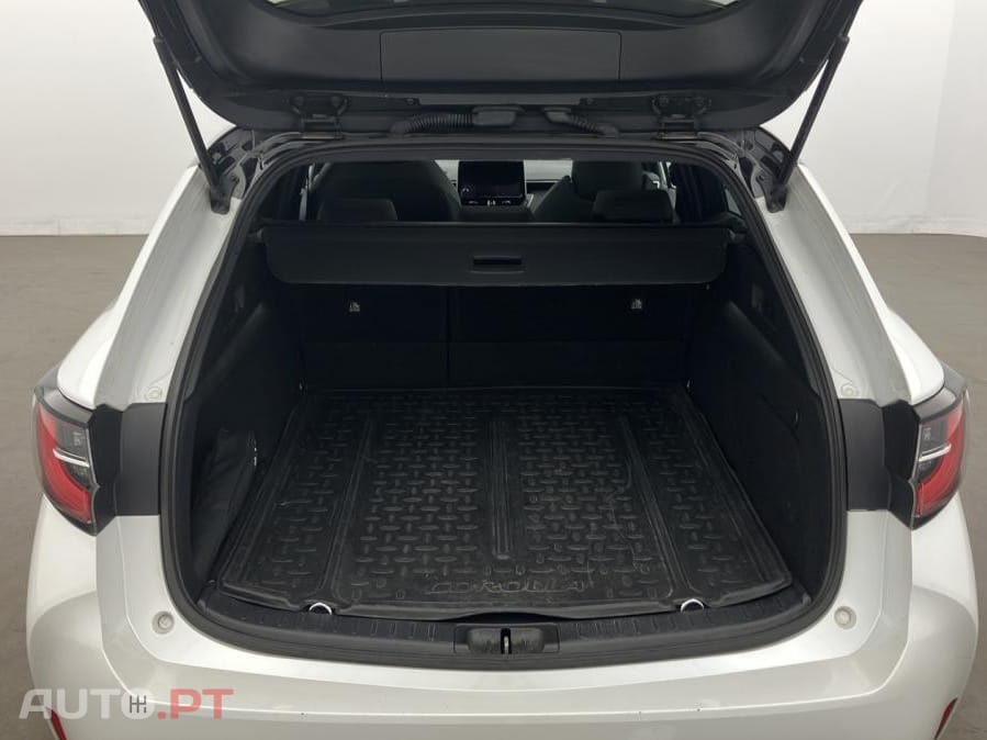 Toyota Corolla Touring Sports 2.0 Hybrid GR Sport