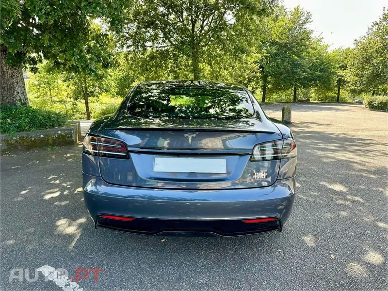 Tesla Model S Plaid AWD