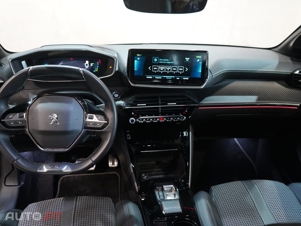 Peugeot E-208 50 kWh GT