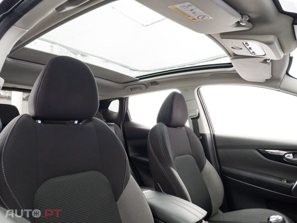 Nissan Qashqai 1.5 dCi N-Connecta