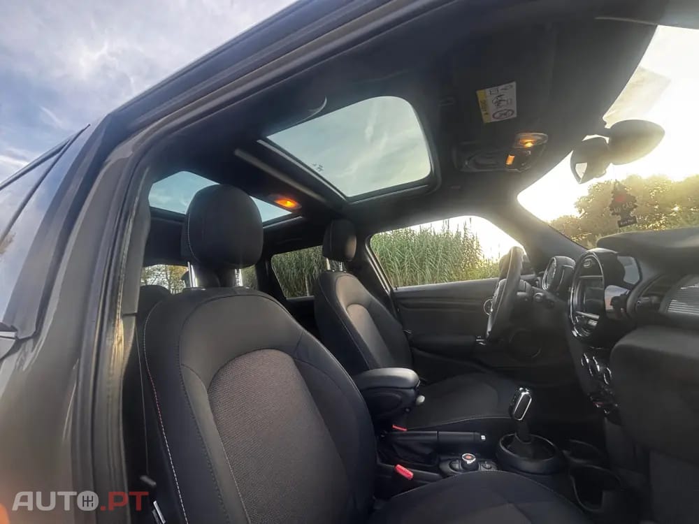 MINI Cooper Cooper Premium Yours Auto