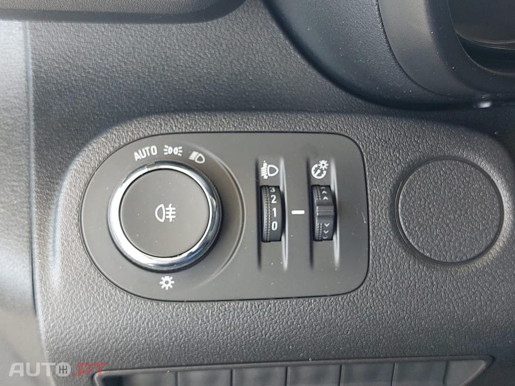 Opel Combo 1.5 CDTI L1H1Enjoy  - IVA Dedutível - Cx. 6 veloc.
