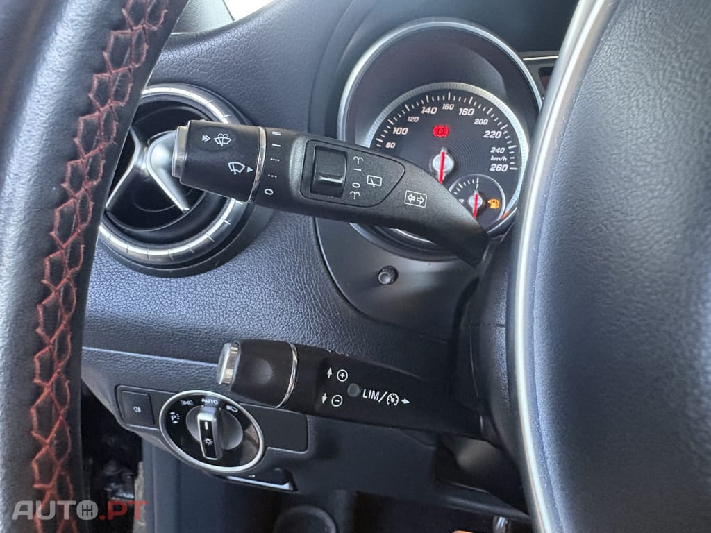 Mercedes-Benz CLA 180 AMG Line