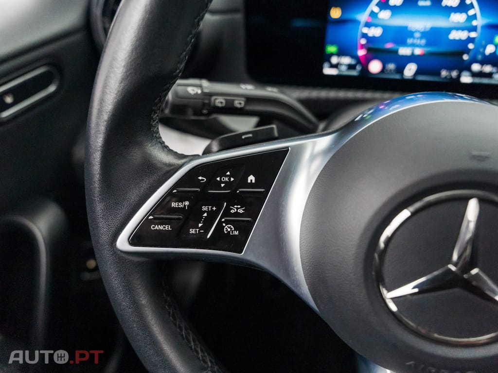 Mercedes-Benz A 250 e