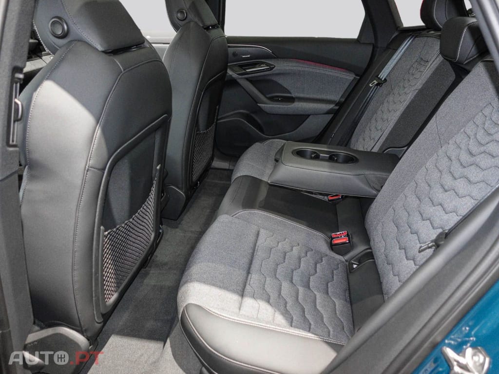 Audi A6 Avant I.V.A DEDUTIVEL  e-tron Performance 