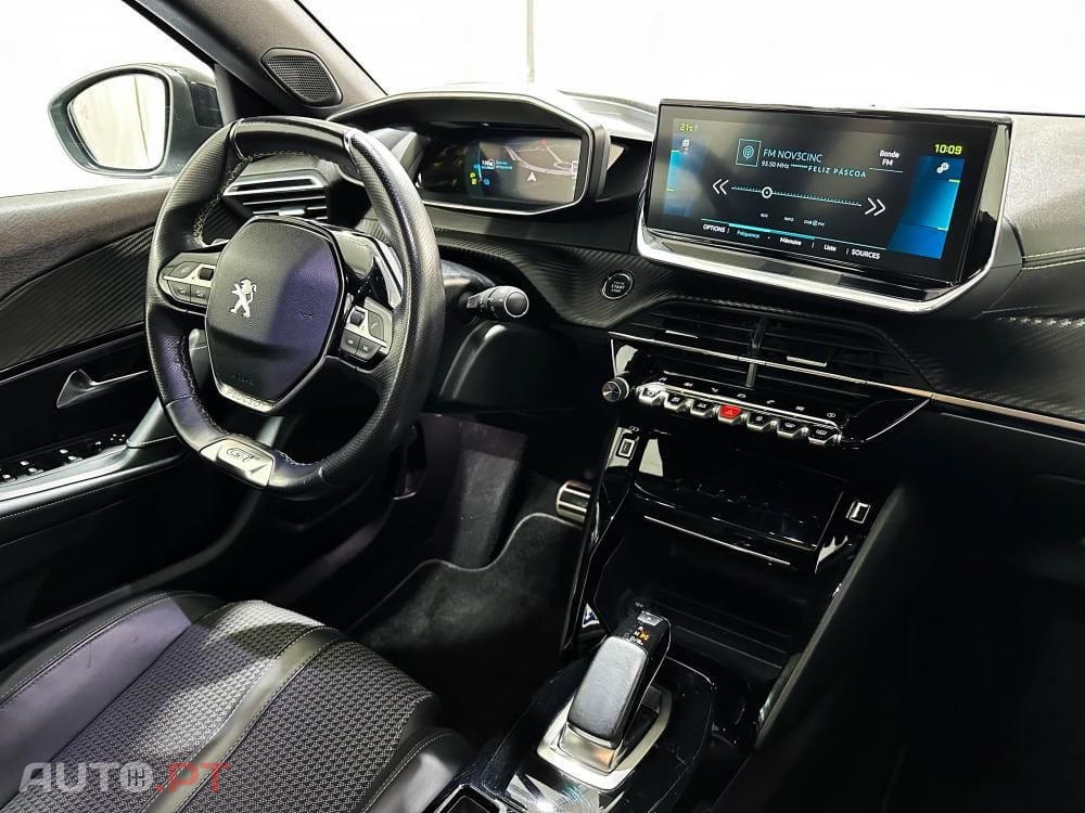 Peugeot E-2008 50 kWh GT Pack