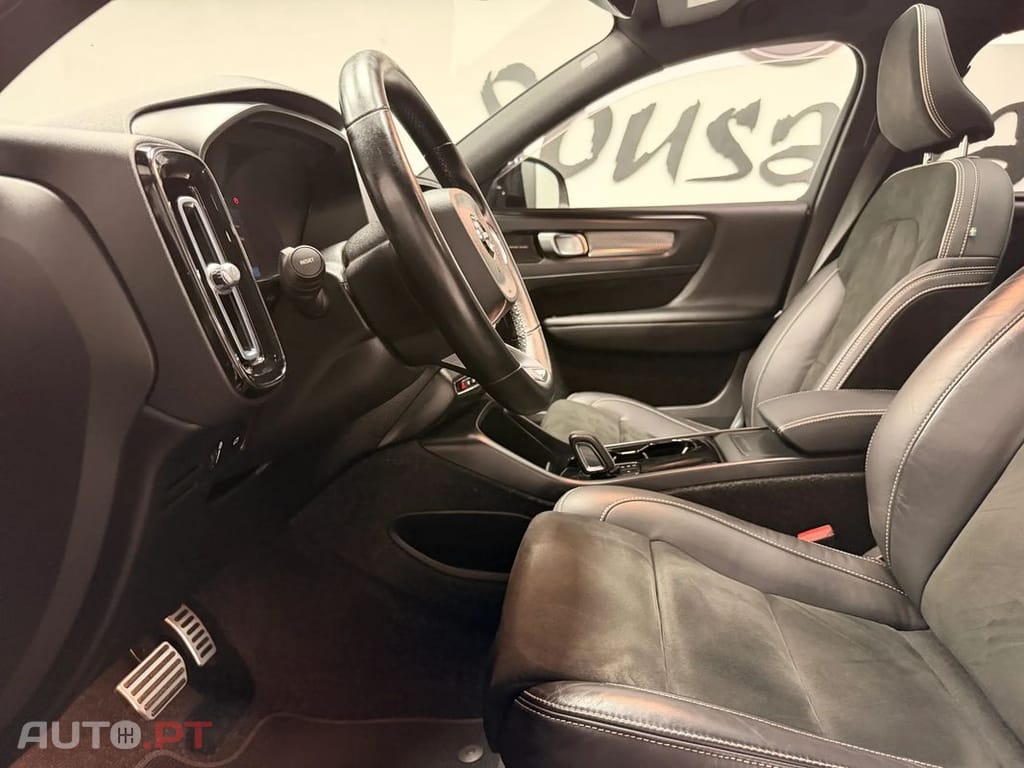 Volvo XC 40 P8 AWD Recharge RDesign — fotografia 22