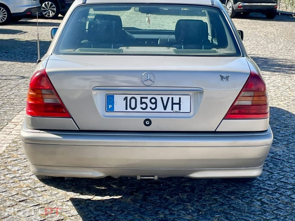 Mercedes-Benz C 220 D Classic