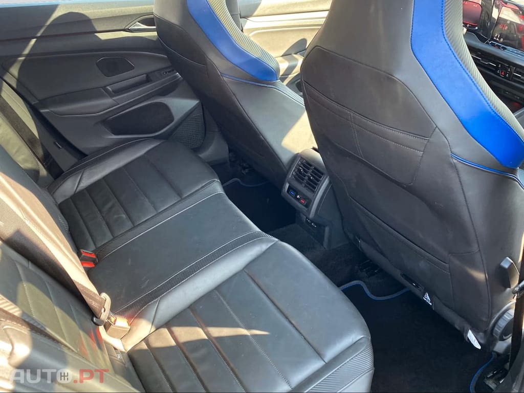 Volkswagen Golf 2.0 TSI R 4Motion DSG