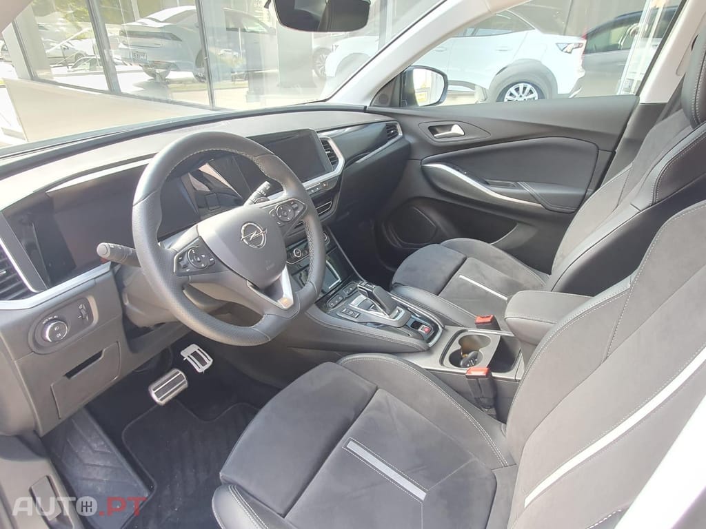 Opel Grandland (X) 1.6 T PHEV GSe