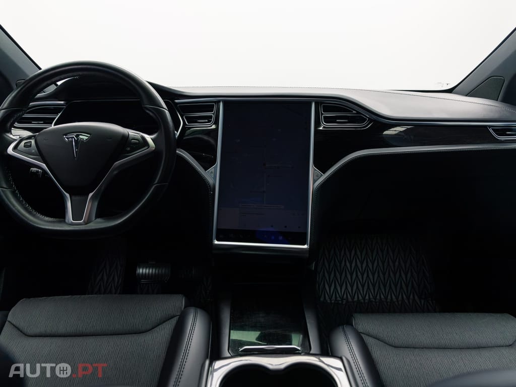 Tesla Model X 75