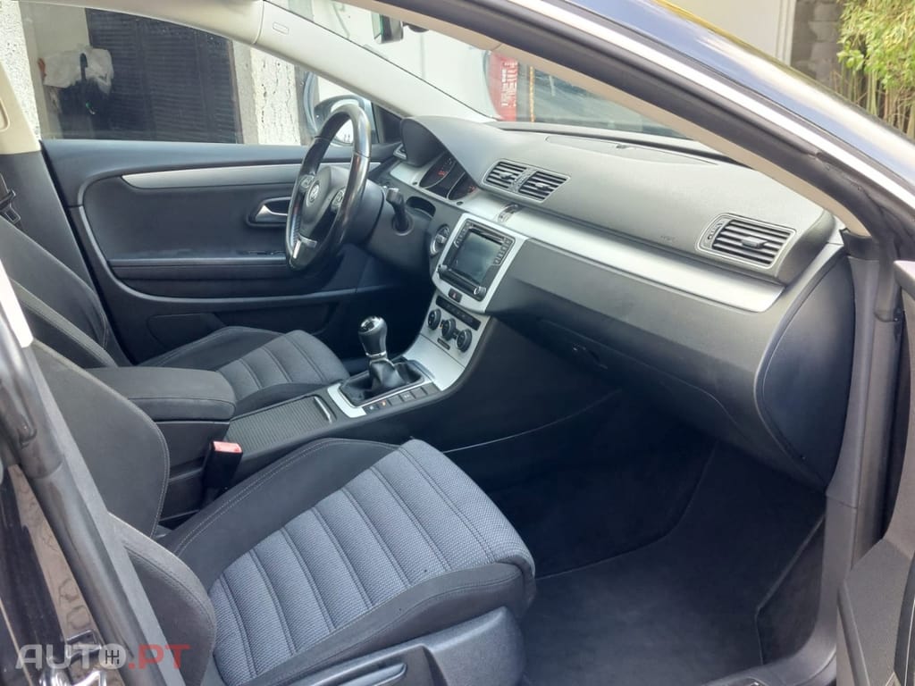 Volkswagen Passat CC 2.0 TDi