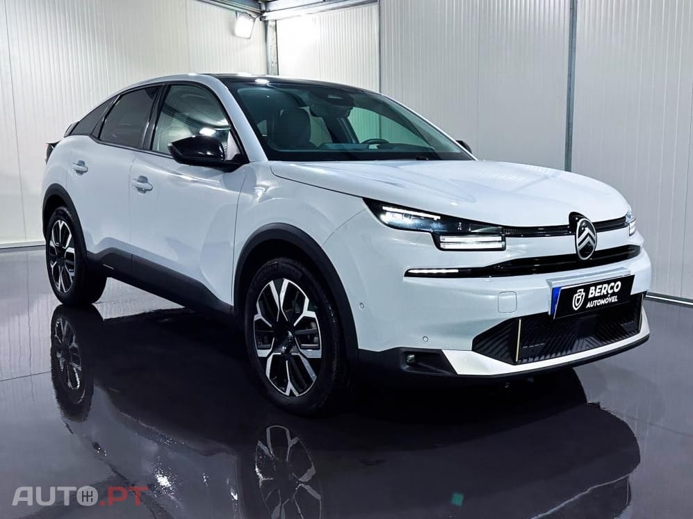 Citroen C4 PureTech 130 Stop&Start EAT8 SHINE