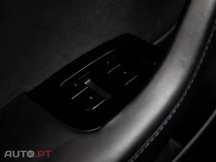 Tesla Model 3 Long-Range Dual Motor AWD