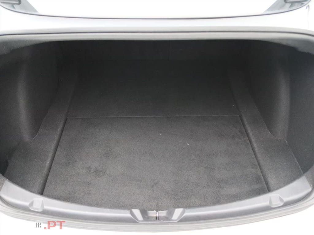 Tesla Model 3 Standard I.V.A DEDUTÍVEL 
