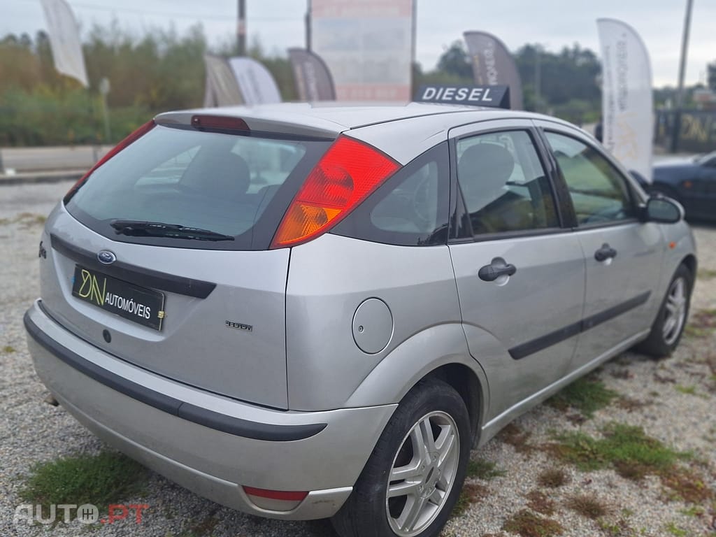 Ford Focus 1.8 TDDI Poucos Kms!