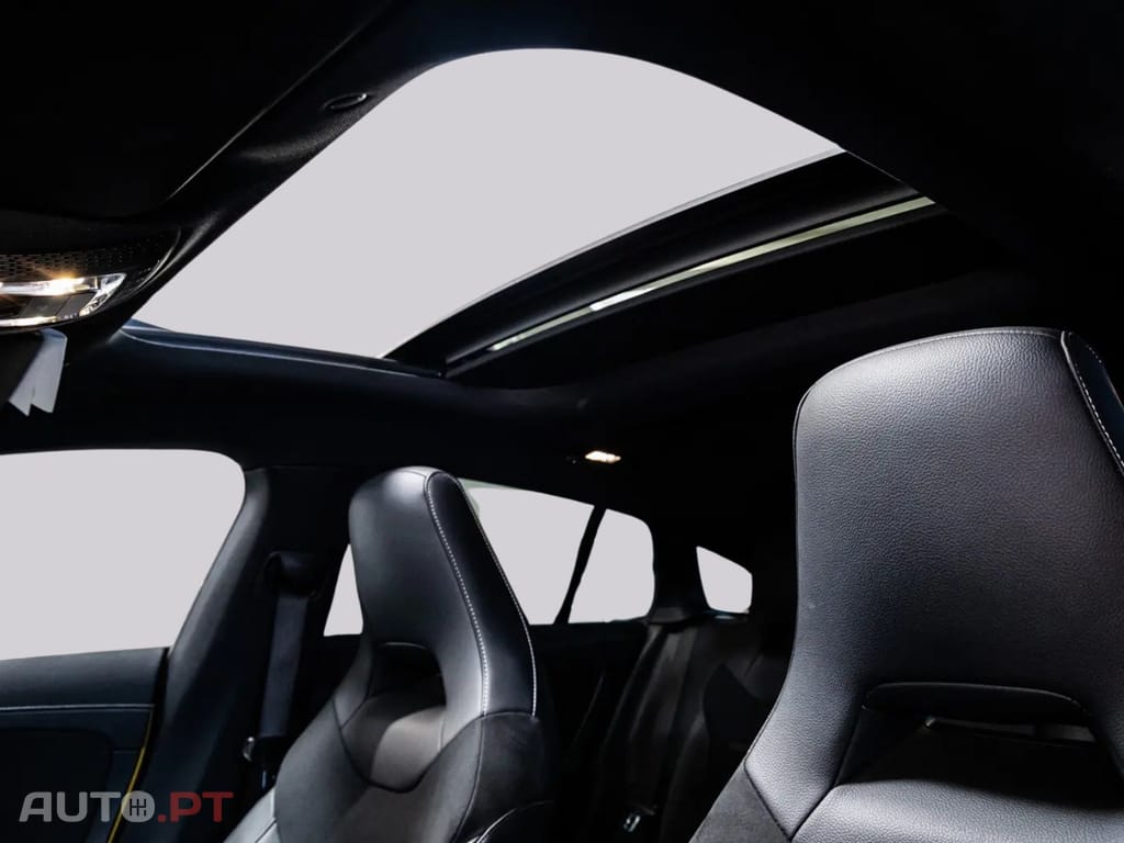 Mercedes-Benz CLA 250 e SHOOTING BRAKE AMG I.V.A DEDUTÍVEL 