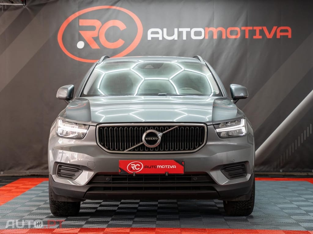 Volvo XC40 2.0 D3 Momentum