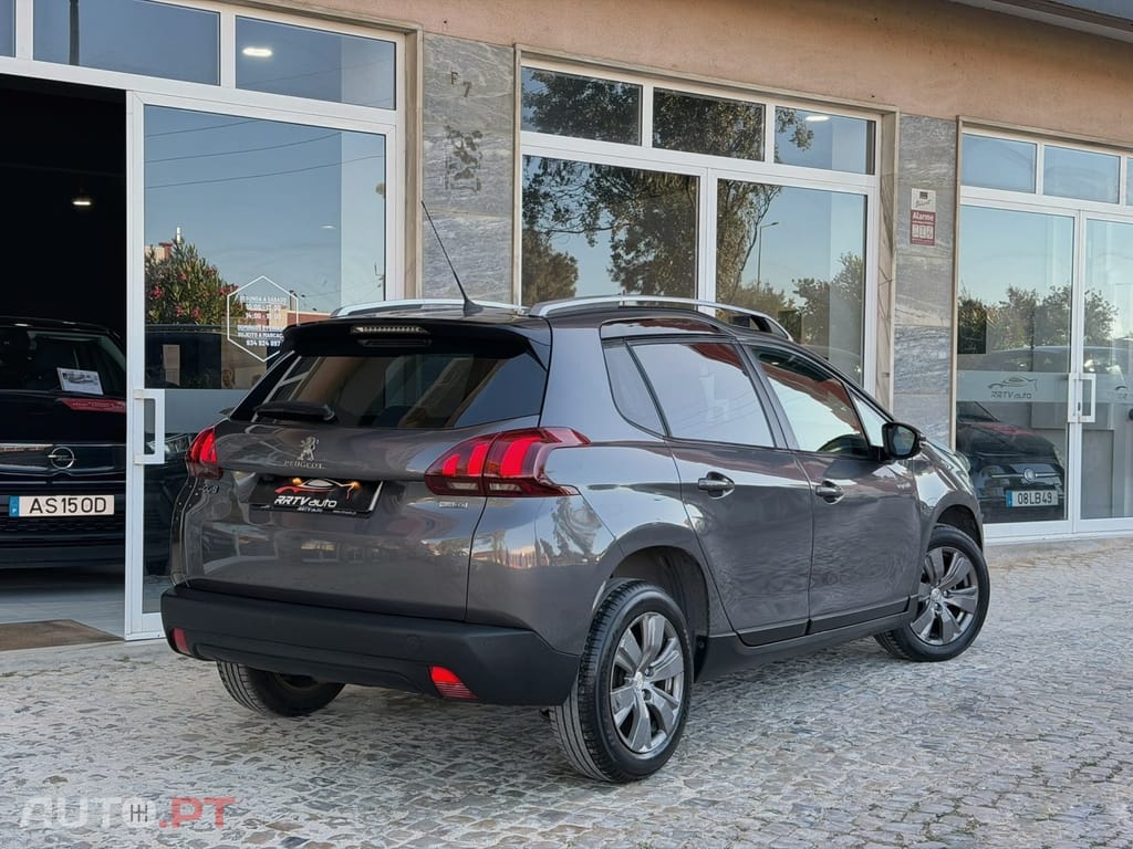 Peugeot 2008 1.6 BlueHDi Style