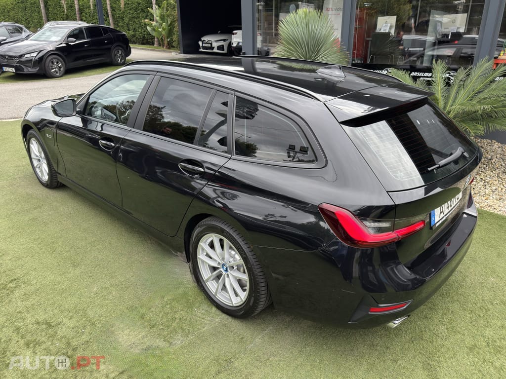 BMW 320 e Touring Line Sport Auto