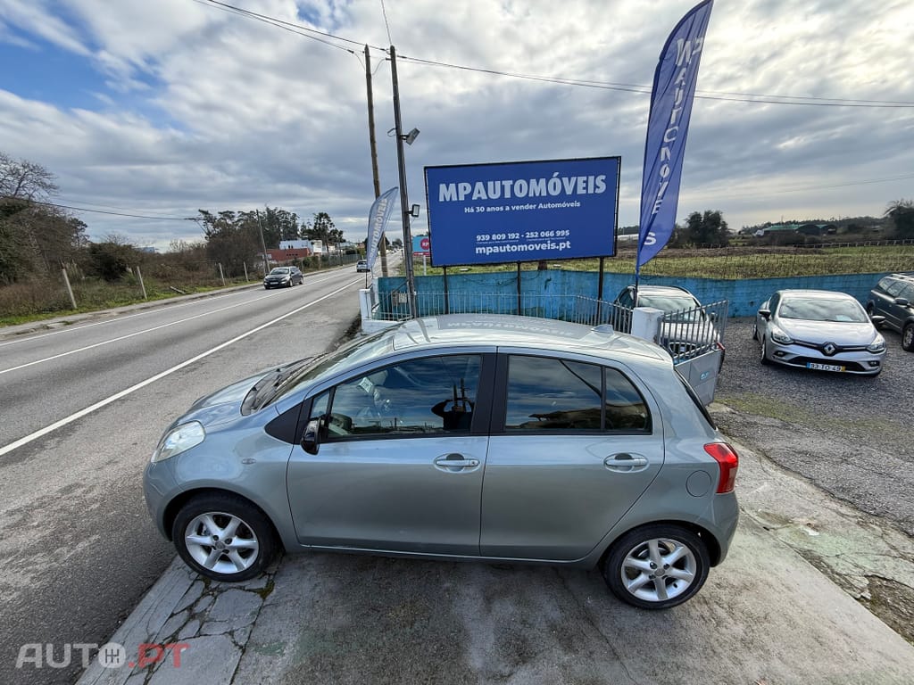 Toyota Yaris 1.0 VVT-i AC