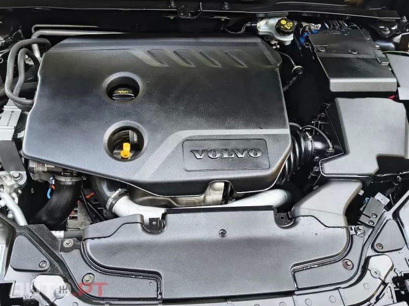 Volvo V40 D2