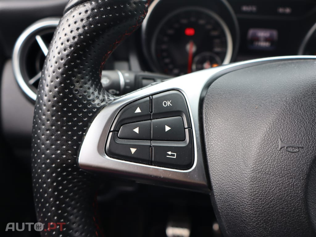 Mercedes-Benz GLA 180 d AMG Line