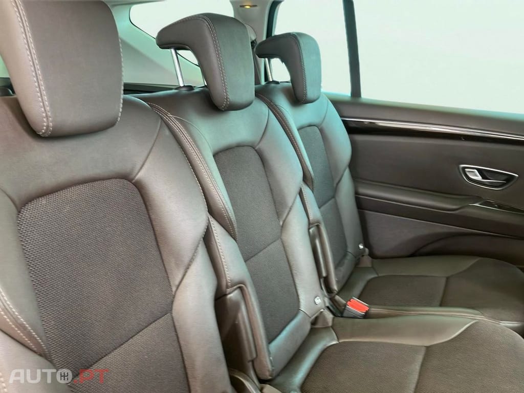 Renault Espace 1.6 dCi Zen EDC