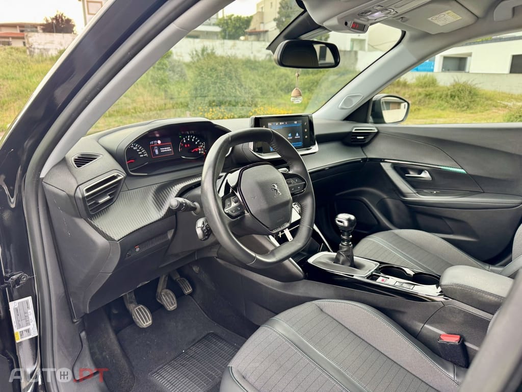 Peugeot 2008 1.5 BlueHDi Allure