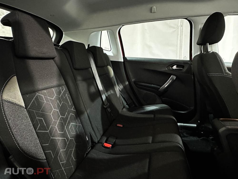 Peugeot 2008 1.2 PureTech Allure