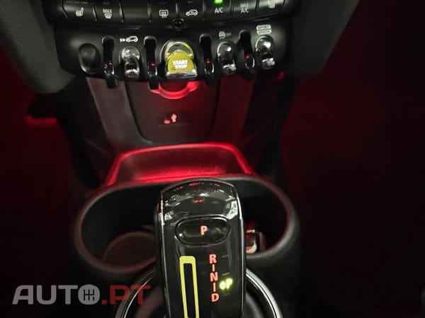 MINI Cooper Cooper SE S