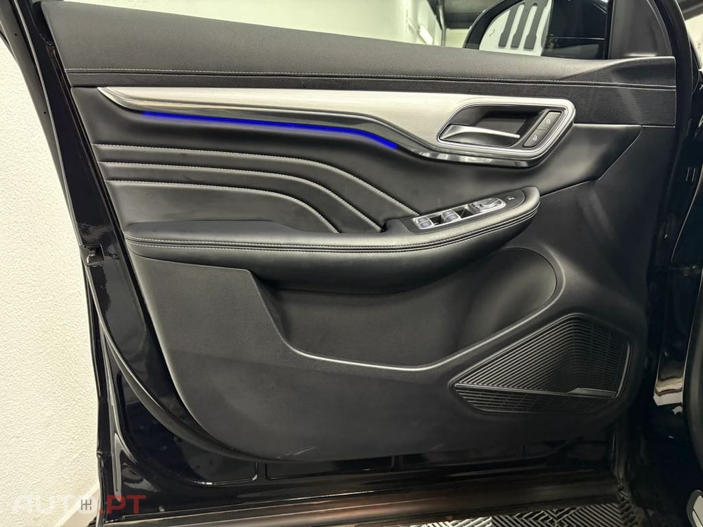 MG Marvel R 70 kWh Luxury