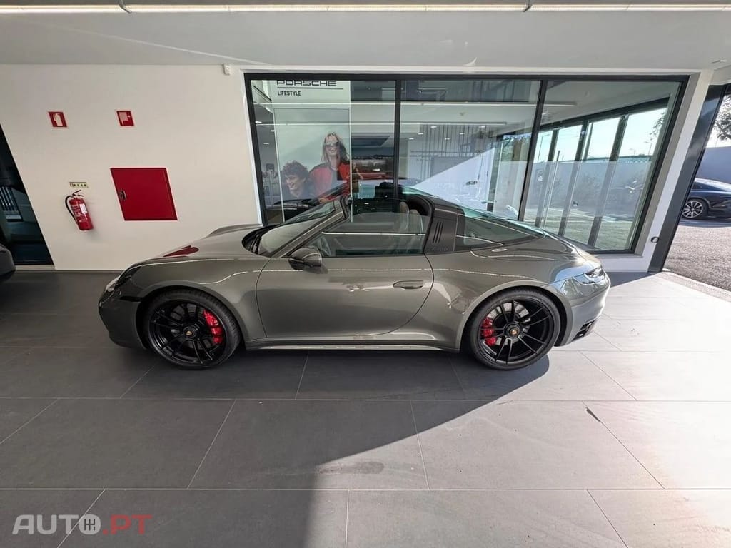 Porsche 911 Targa 4 GTS PDK