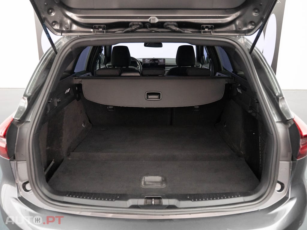 Ford Focus SW 1.0 EcoBoost MHEV ST-Line
