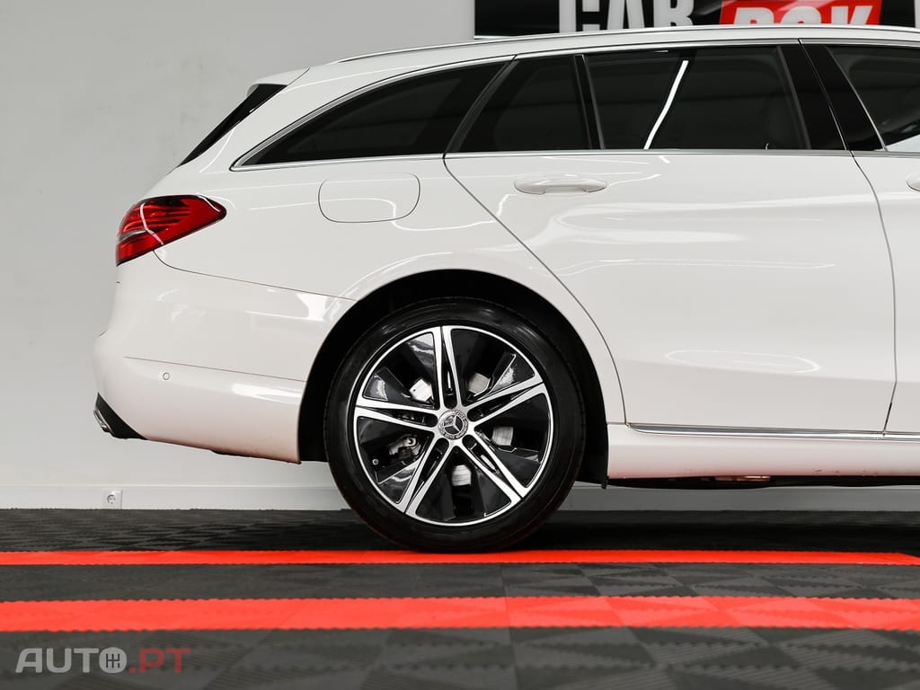 Mercedes-Benz C 300 e Avantgarde