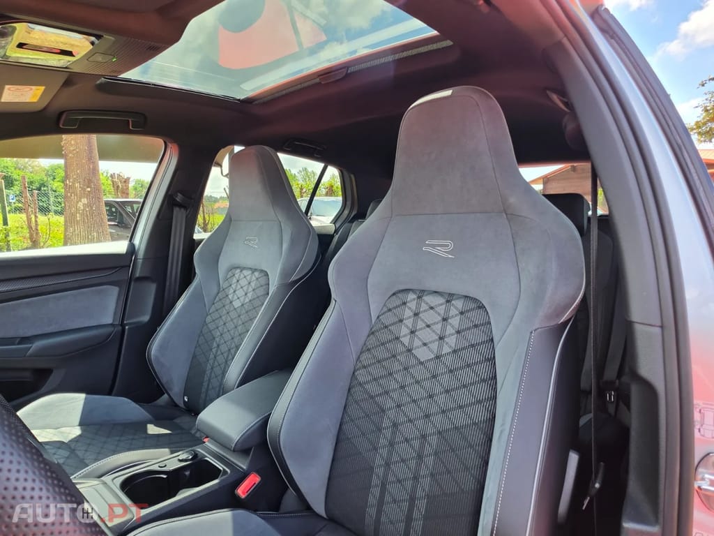 Volkswagen Golf 2.0 TDI R-Line DSG