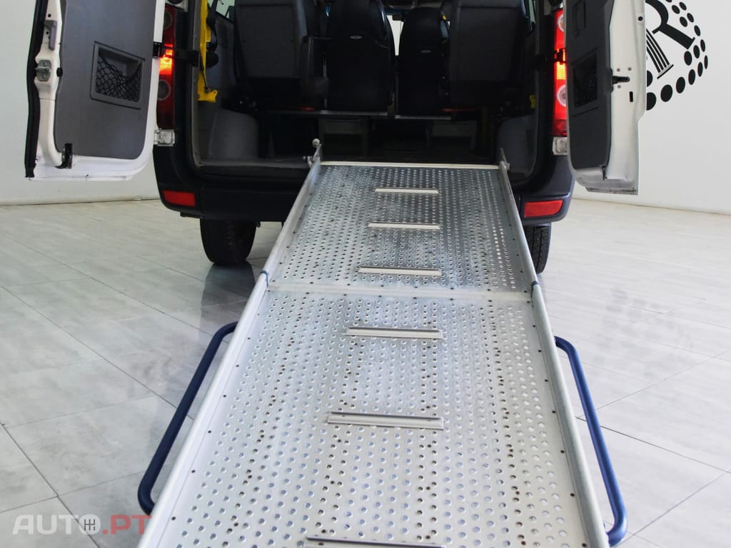 Volkswagen Crafter 2.5TDI 9L