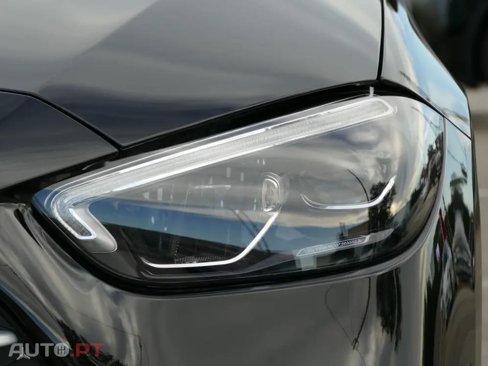 Mercedes-Benz C 300 e AMG Line