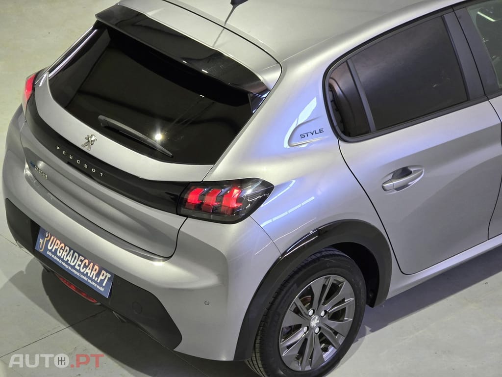 Peugeot E-208 50 kWh Allure