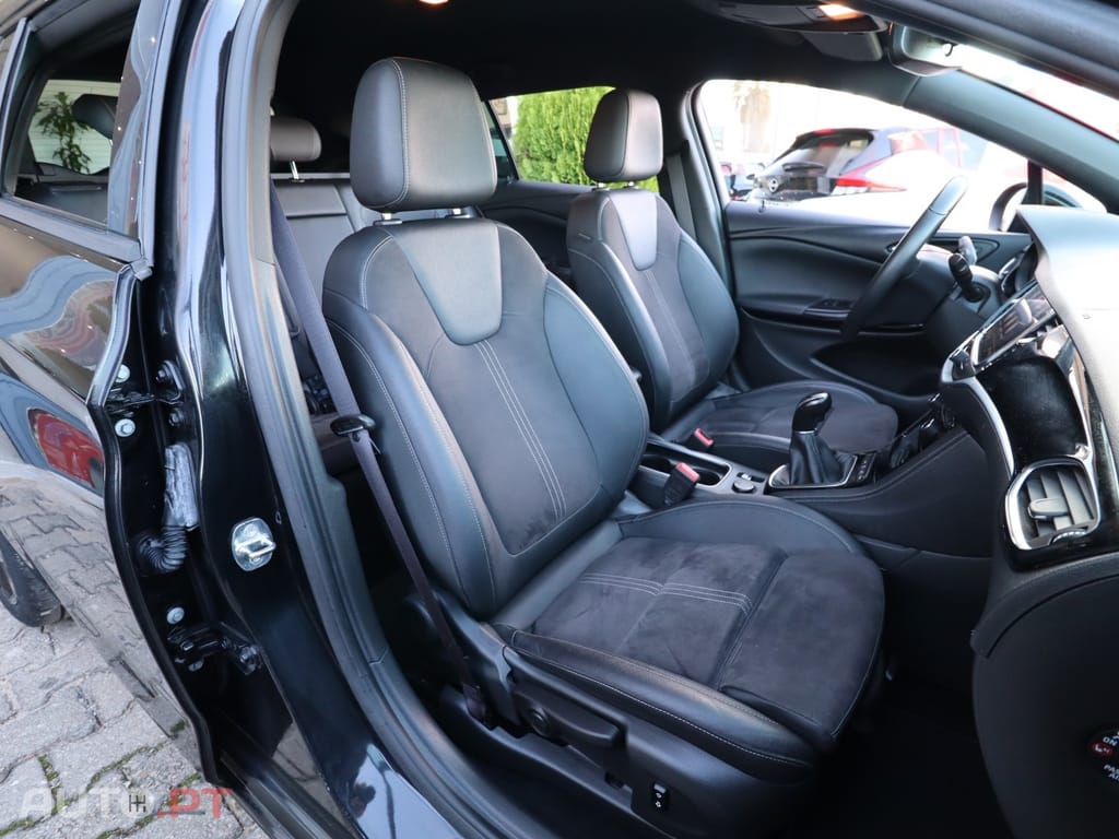 Opel Astra Sports Tourer 1.2 T Business Edition S/S