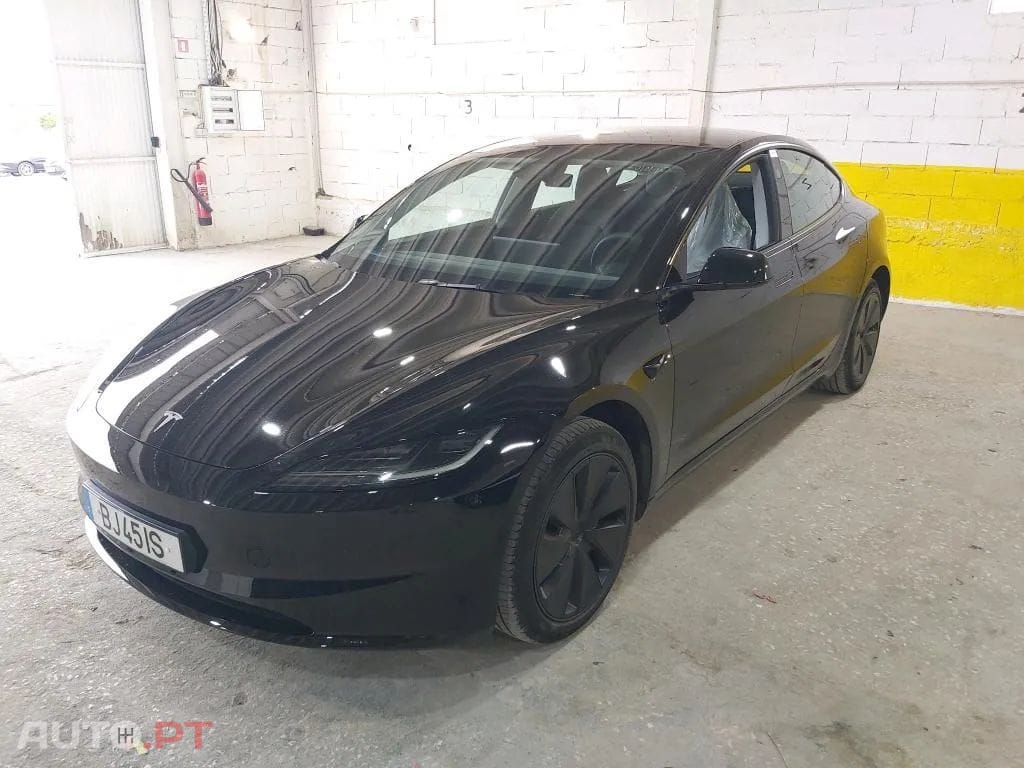 Tesla Model 3 Tração Traseira Premium