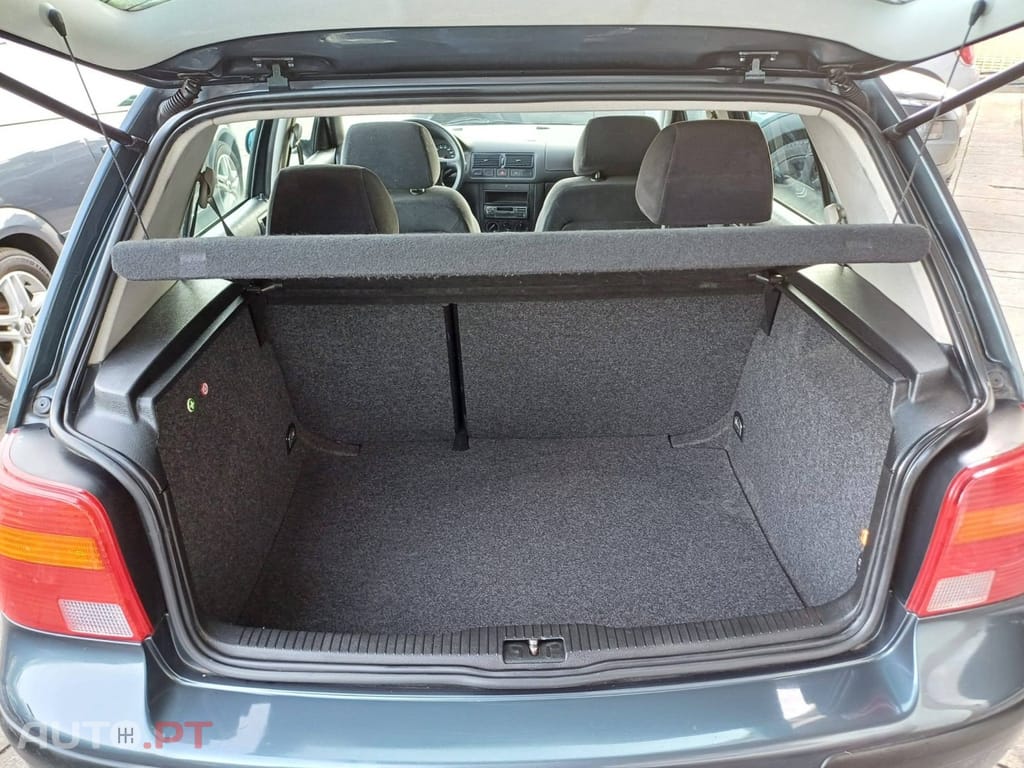 Volkswagen Golf 1.4i Confortline