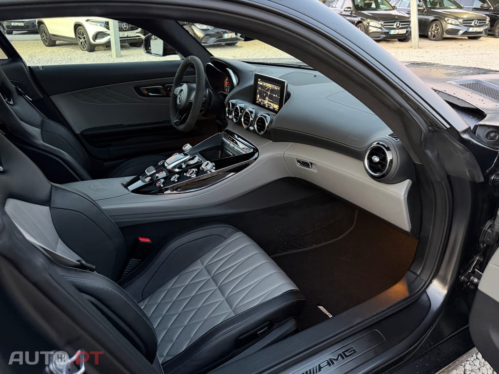 Mercedes-Benz AMG GT Outro