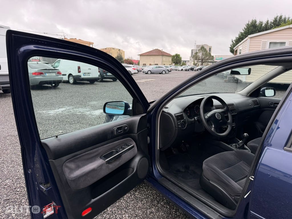 Volkswagen Golf 1.4i Confort