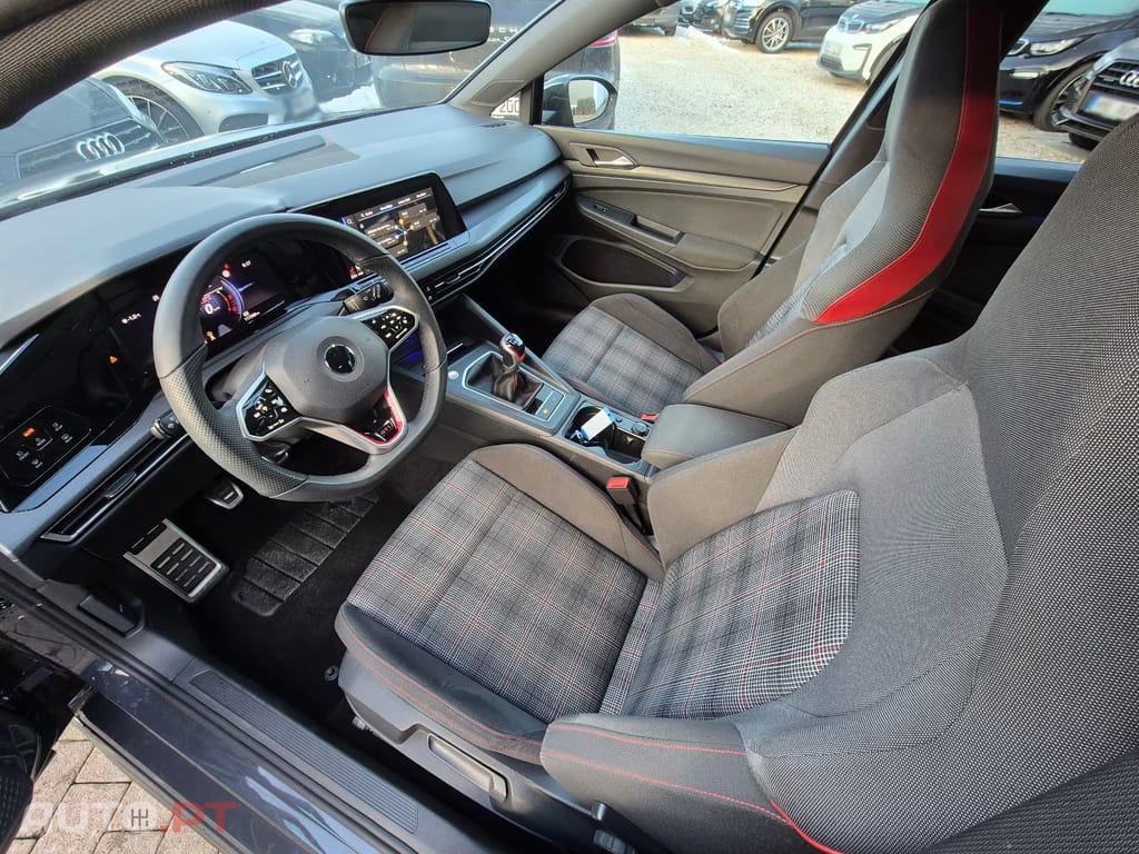 Volkswagen Golf GTI Maxtrix